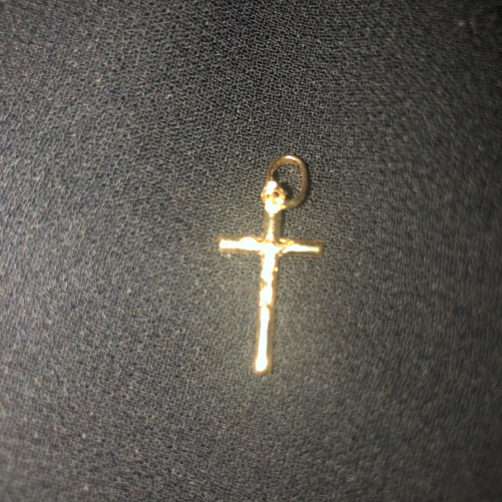 Final Price:Genuine 18k Gold Cross Fine Jewelry - Picture 2 of 4
